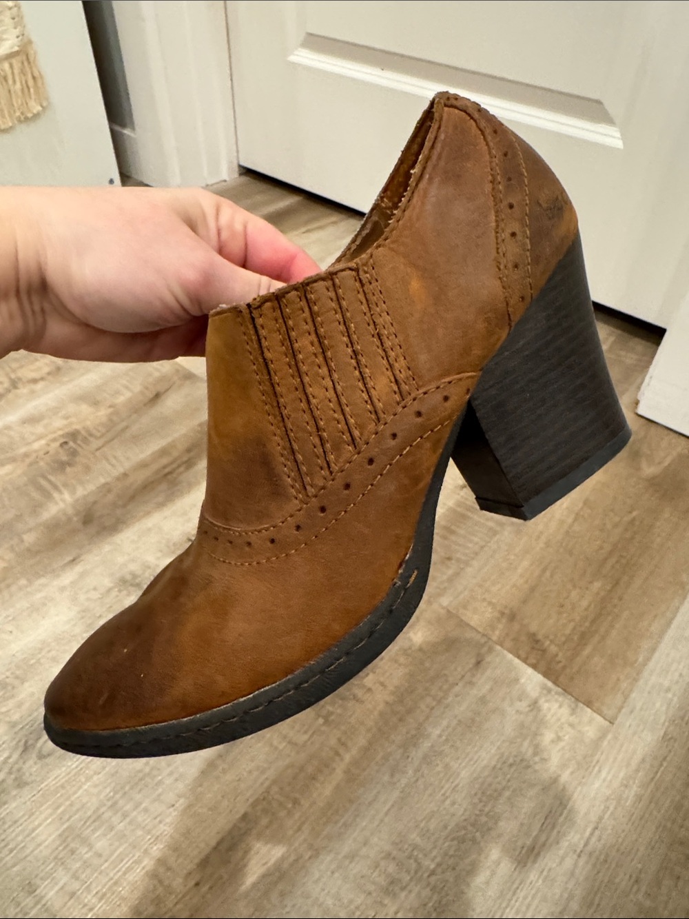 b.o.c. Born Concept Ankle Bootie Brown Leather EU size 40 / 9.5